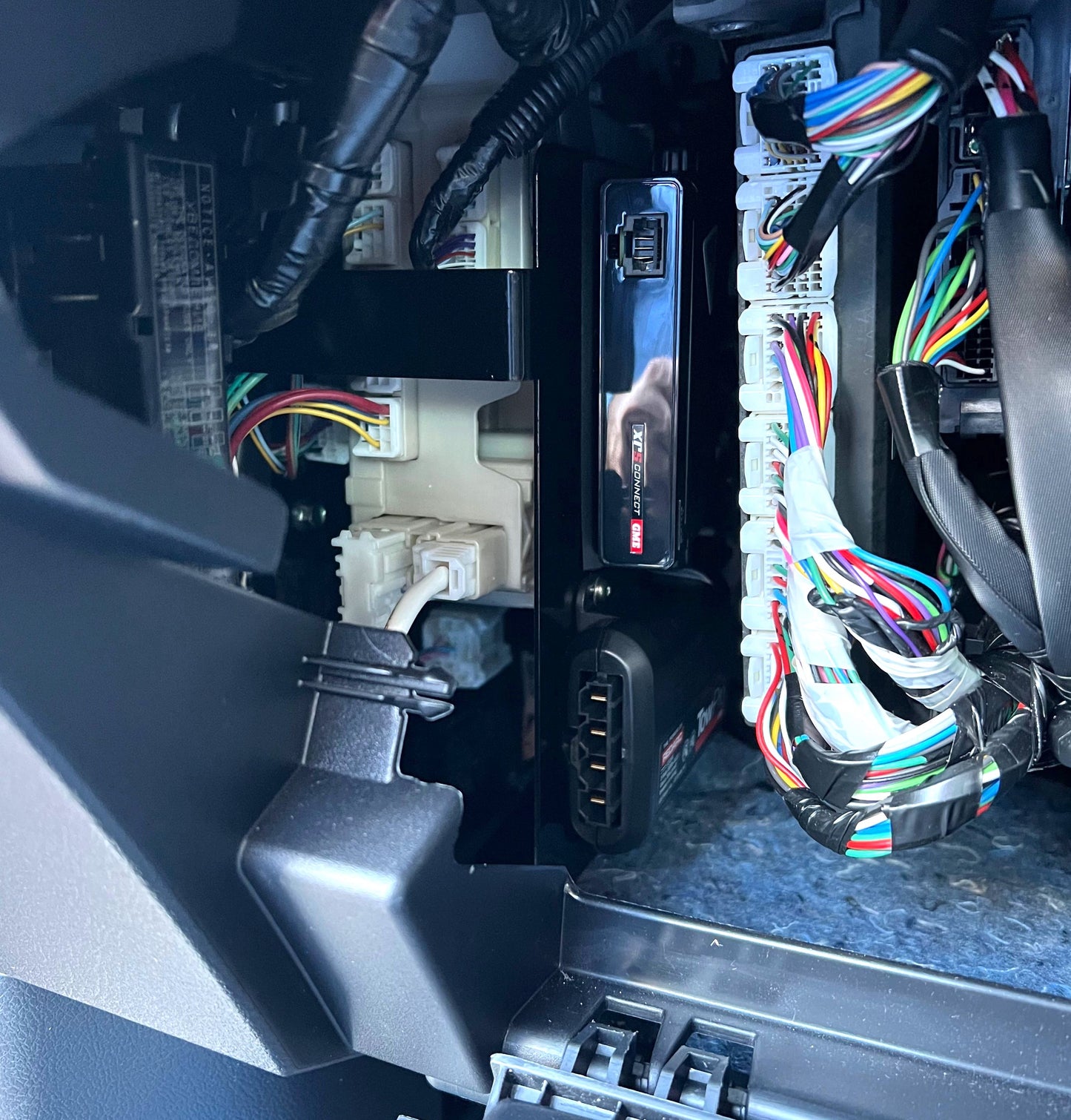 Redarc TowPro and GME XRS-330 Series Mount N80 Toyota Hilux